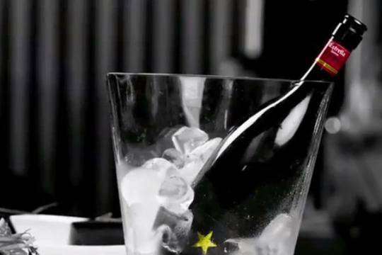 Бира в „кожата“ на шампанско