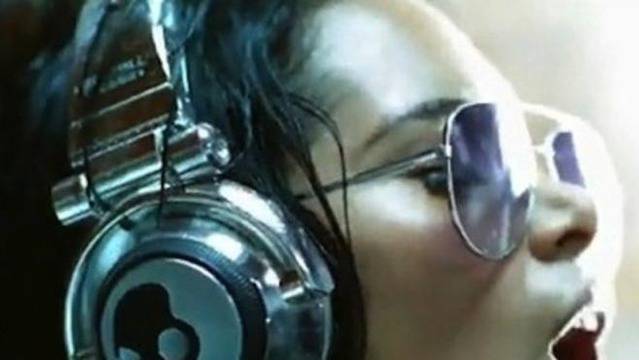 Скандалните клипове във фитнес залата