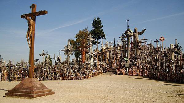 Хълма на кръстовете (Hill of Crosses)