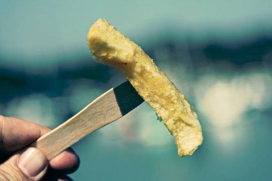 Топ 10 на храните, които вредят на настроението и съня