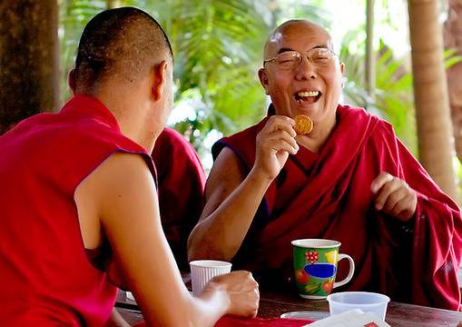 Инструкциите за живота от Далай Лама