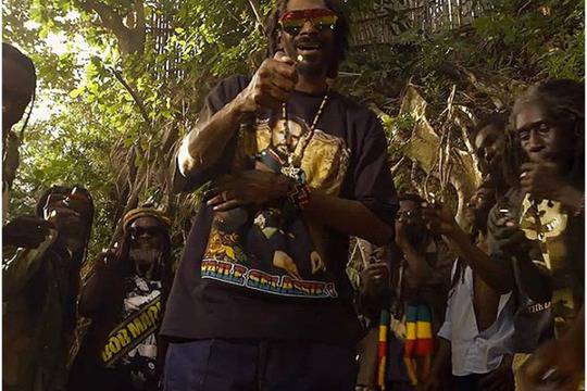 Снуп Лайън с реге парче