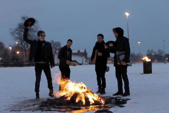 Fall Out Boy ще спасяват рока