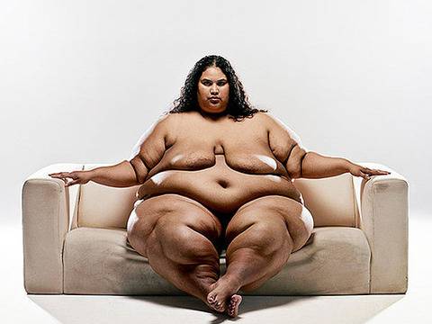 Фотосесия с дебеланки шокира света