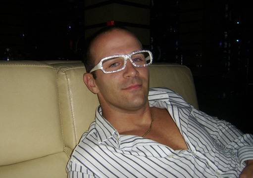 Мениджърът на мис Елза Парини с провокативно шоу в Бургас