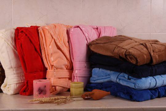 Хавлиени изделия от Жизатекс – Кърпи и халати за баня, кухненски кърпи и плажни хавлии