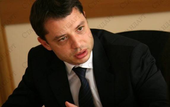 Отпуски на инкасатори надули сметките за ток