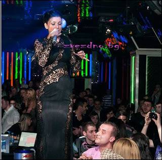 ГОРЕЩО: ЕМАНУЕЛА ОТНОВО БЕЗ ГАЩИ