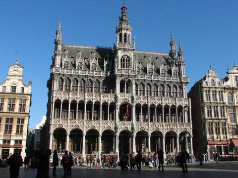 Брюксел – Евтини самолетни билети