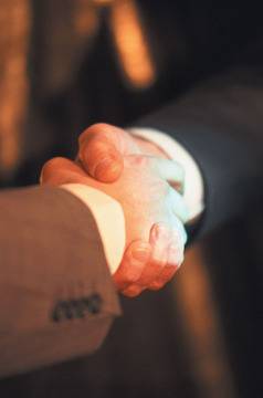 Юлиана Иванова е новият председател на ДКЕВР