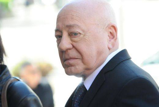 Почина Тодор Колев