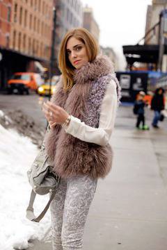 Стрийт стил за зимата: Цветни панталони видяна 4344 коментари 2