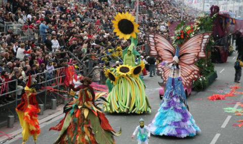 Карнавалът на цветята в Ница