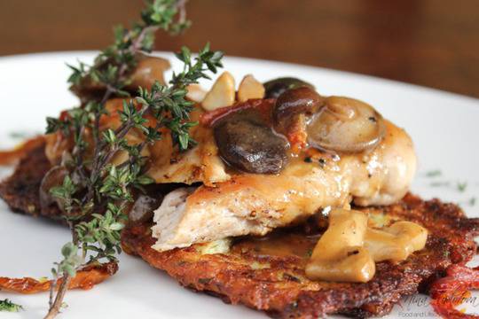 Филе от фазан с горски гъби и рьощи от тиквички