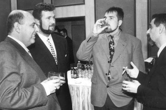 Борисов сложил управител на фирма на Пашата да представлява държавата в ЧЕЗ с 35 бона заплата