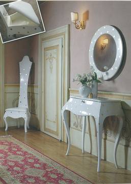 13170-1 – Огледало със златни точки (заедно със стол 13163-1 и конзола 13160-1)