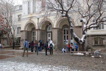 Ученици от ОУ „Княз Александър I“ правят лъвски скок в памет на Апостола