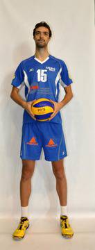 Безпаричие прати висок 213 см волейболист на Левски зад бара