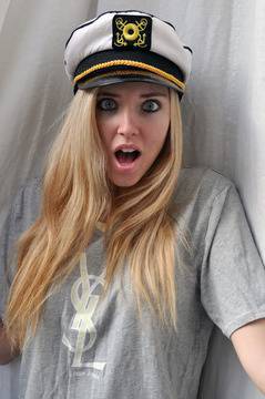 Всички обичат тениската YSL видяна 4316 коментари 2