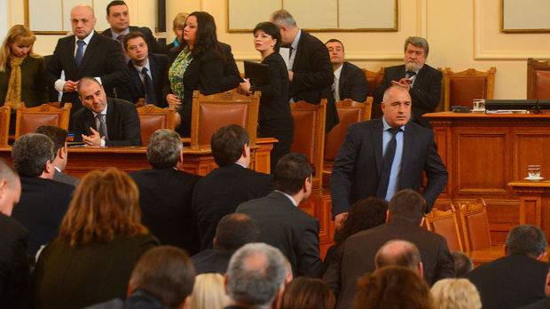 Денят на оставката на кабинета „Борисов“