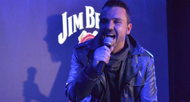 Опасно близки с Михаела Филева /видео/