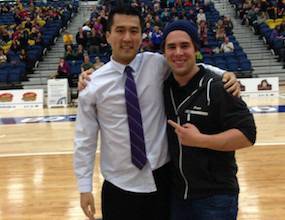 Треньор вкара кош от центъра, с което плати семестъра на студент (видео)