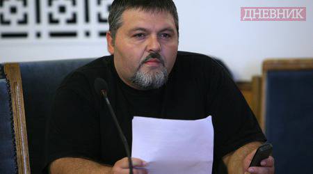 Независими депутати започнаха подписка за свикване на Велико народно събрание