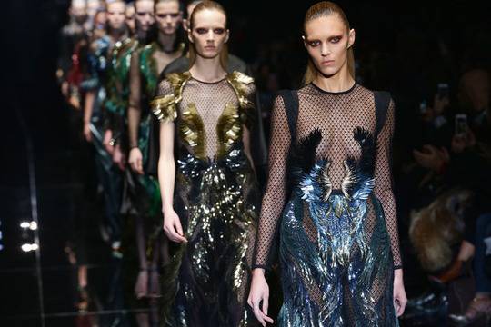 Новите жени според „Гучи“