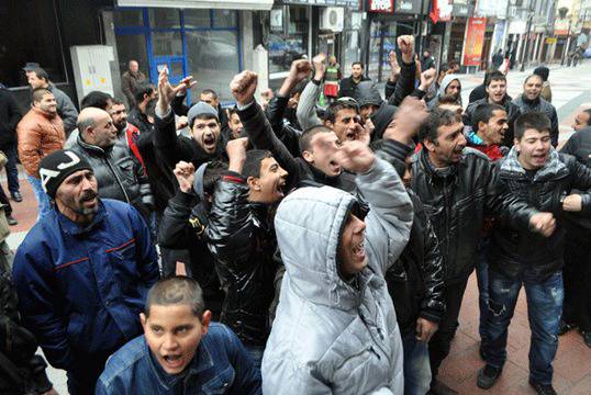 И ромите от Столипиново искат „Оставка на ЕВН“