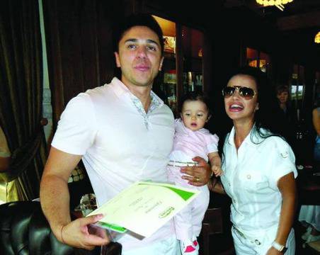 Цигани обраха екссъпруга на Мара Отварачката