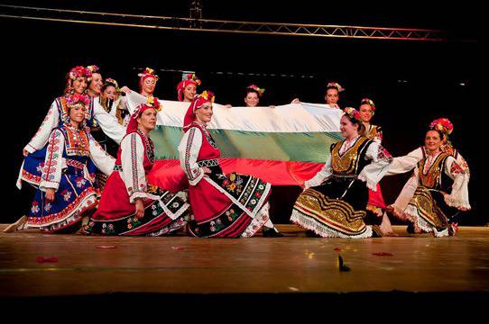 Ансамбъл „Българе” с исторически спектакъл в Бургас