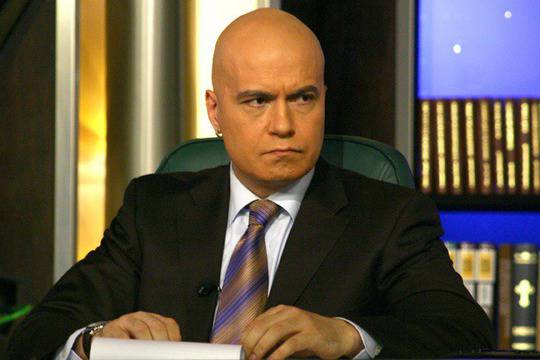 Слави Трифонов е бесен на студентите