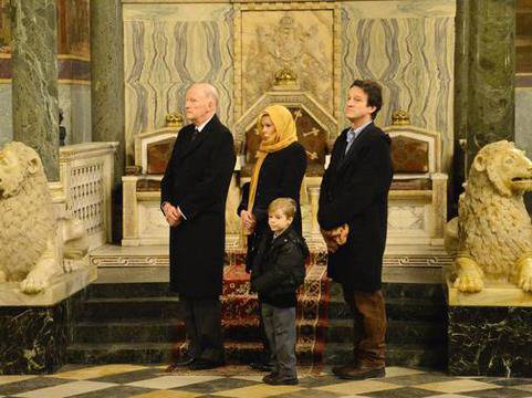 Царя пристигна за избора на патриарх