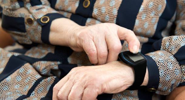 GPS гривни за възрастни и деца