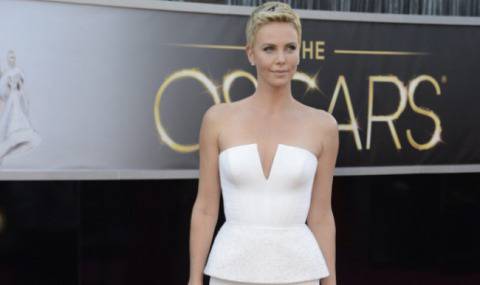 Чарлийз Терон: Да си обръснат е освобождаващо!