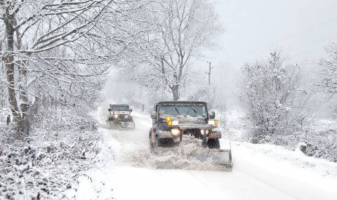 Снеговалеж затвори пътя Варна – Добрич