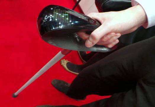 Fujitsu представи умен бастун за възрастни хора