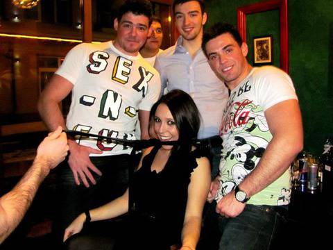 Малкия шивач се хвали с щерката на Стоичков