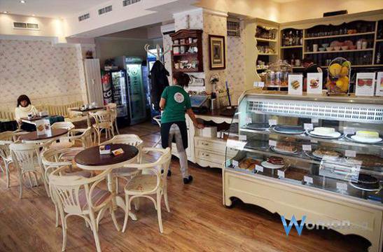 Салон за цветя, разцъфнал в центъра на София видяна 7227 коментари 3