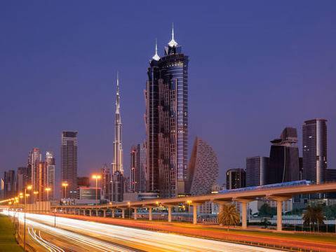 Най-високият хотел в света отвори врати