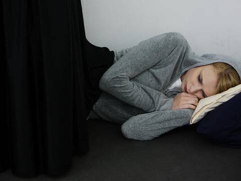 Как спящата красавица се превръща в зомби