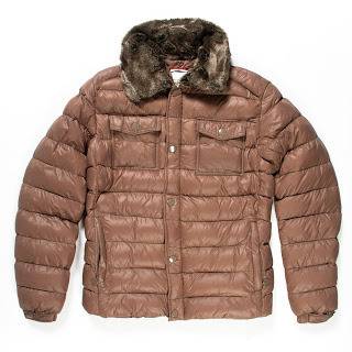 Модата днес: Предимства при закупуване на якета онлайн