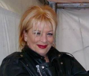 Милена Славова цензурира дъщеря си