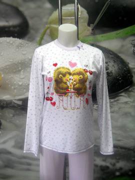 Дамска пижама с влюбени таралежчета