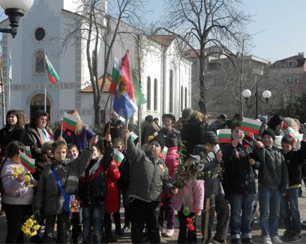 Поморие отбеляза 3 март с богата празнична програма