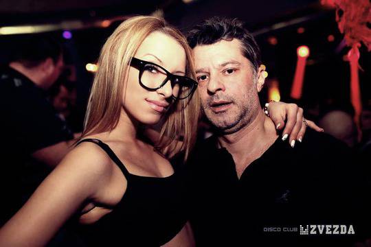 Тя ли е новото ГАДЖЕ на КУКАТА? (СНИМКИ)