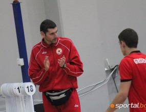 Сашо Попов направи наръчник на волейболиста