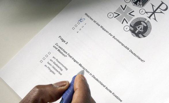 12-годишно момиче се оказа по-умно от Айнщайн и Хокинг