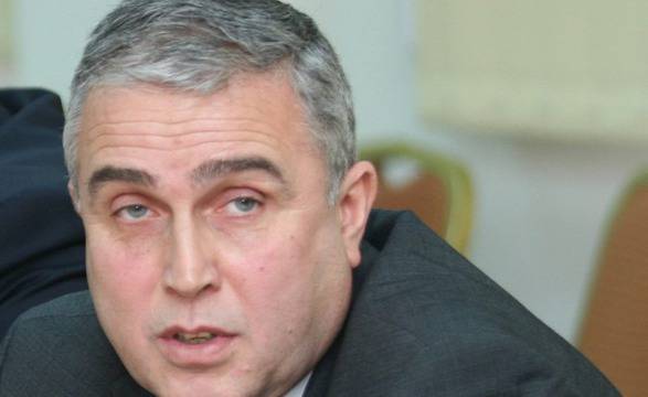 Проф. Никола Владов от ВМА с наградата „Медик на годината 2012“