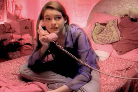 ПОЗНАХТЕ ЛИ Я? Днес тя е СУПЕР ЗВЕЗДА!